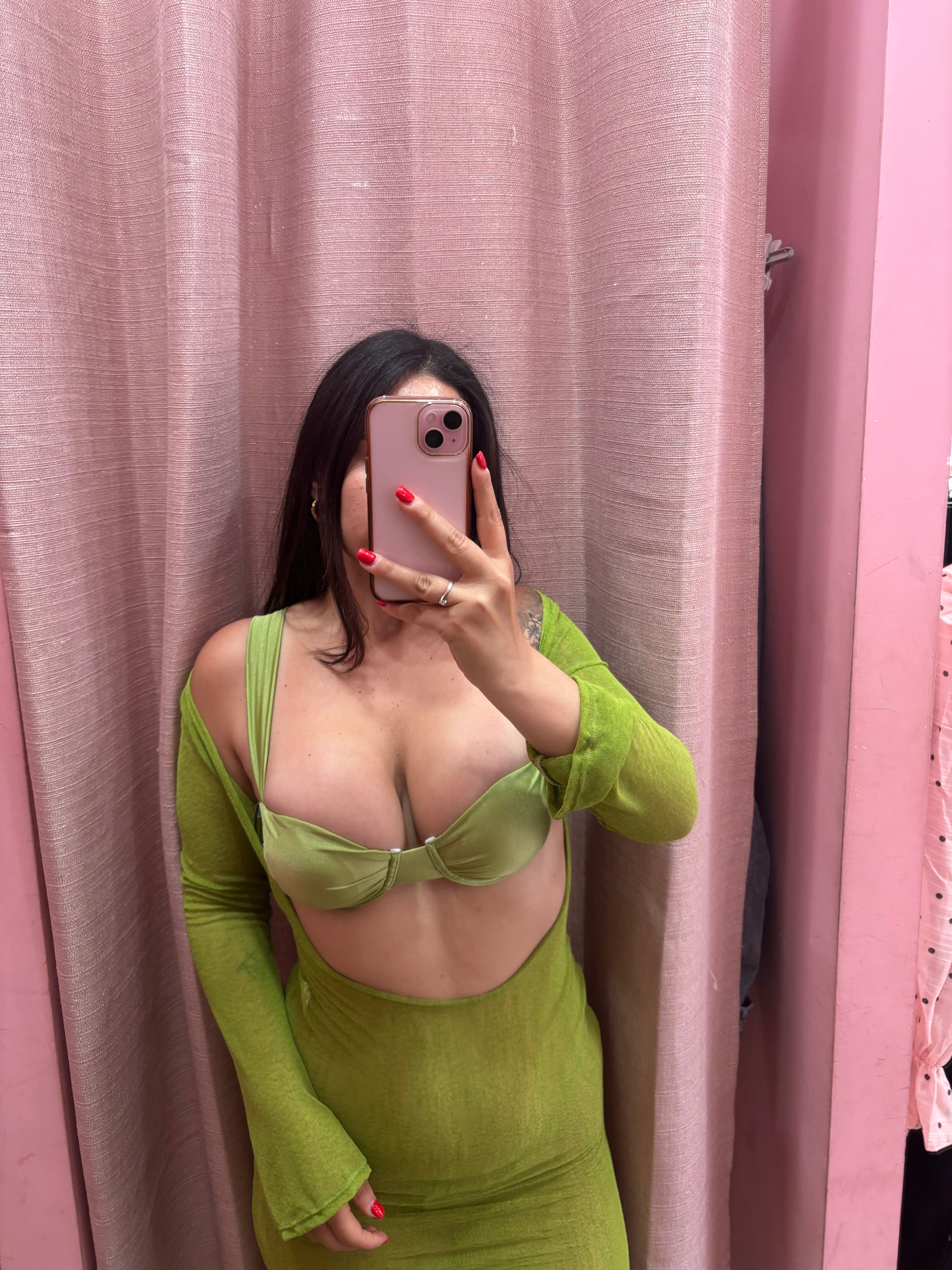 Costume e copricostume verde