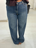 Denim flare con cinturino rosso