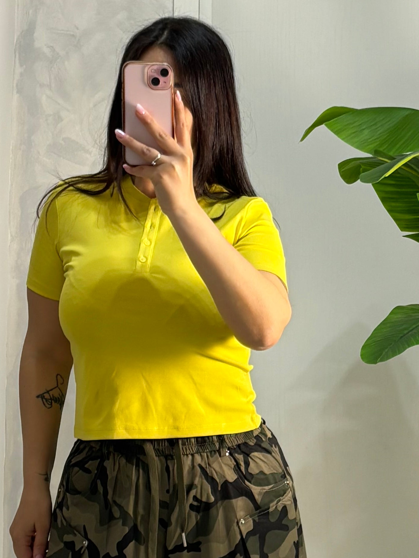 T shirt lumina con bottoncini GIALLA