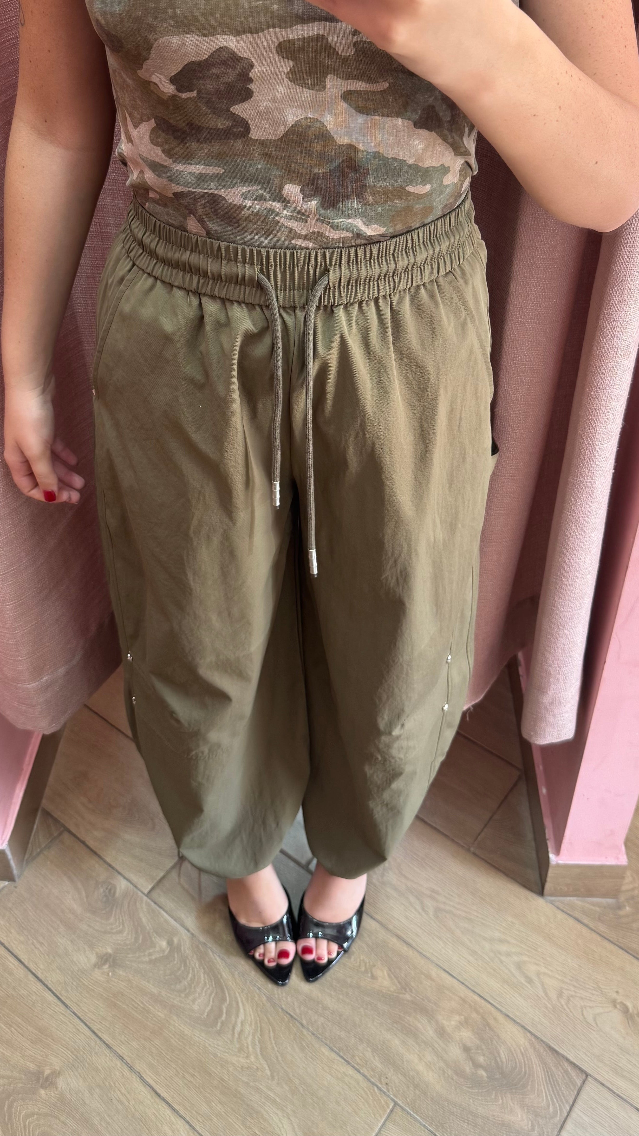 Parachute verde militare