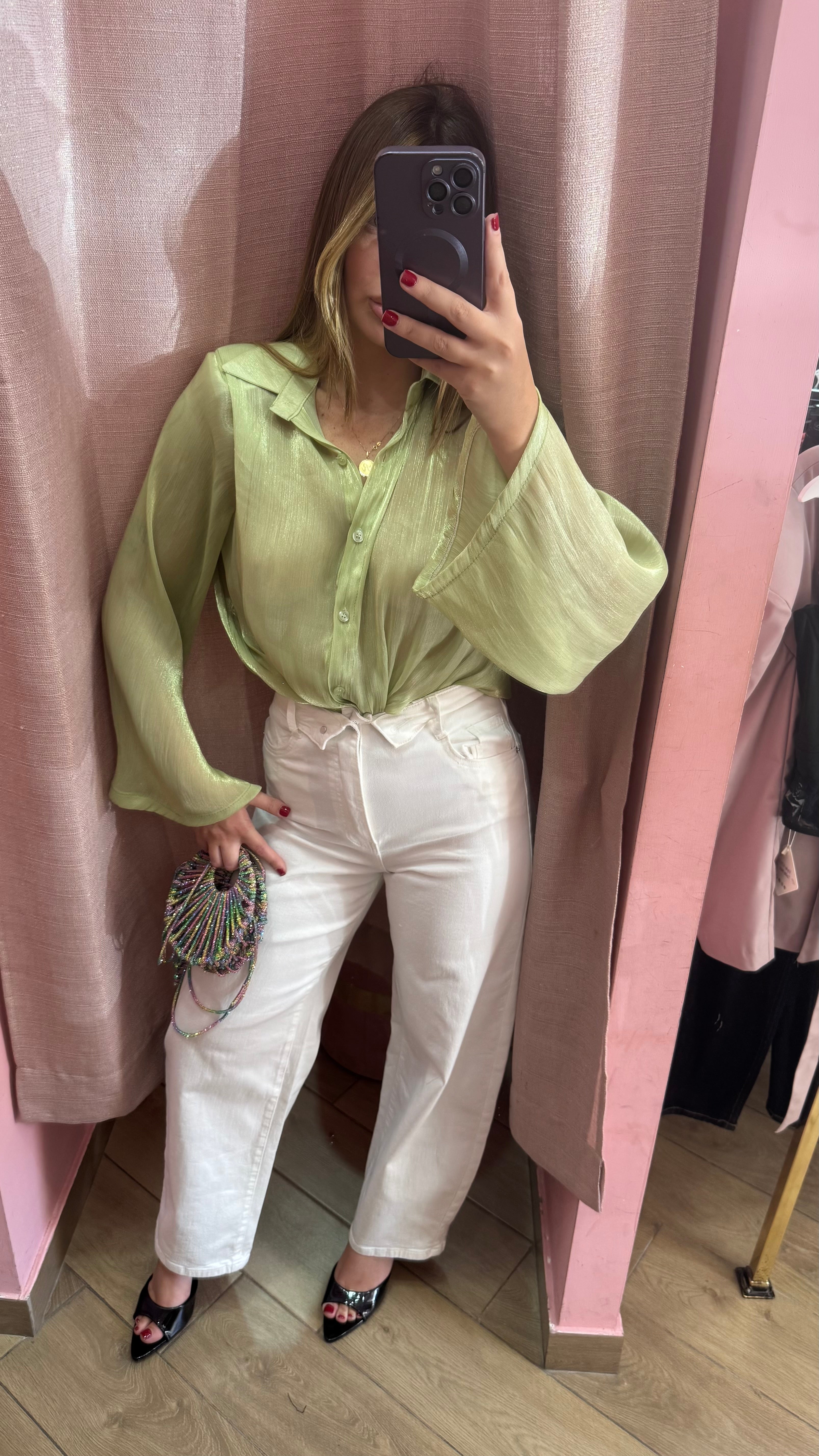 Camicia verde mela in raso