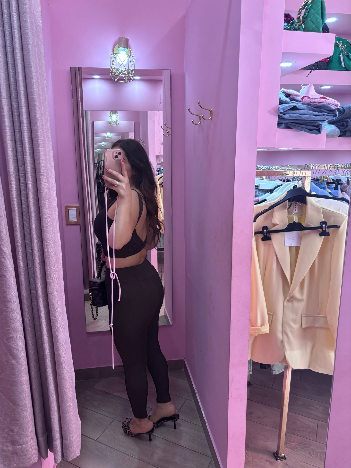 Coordinato a costina marrone