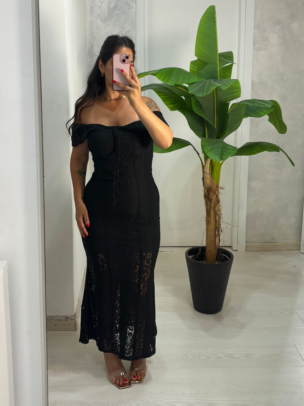 Vestito in pizzo nero