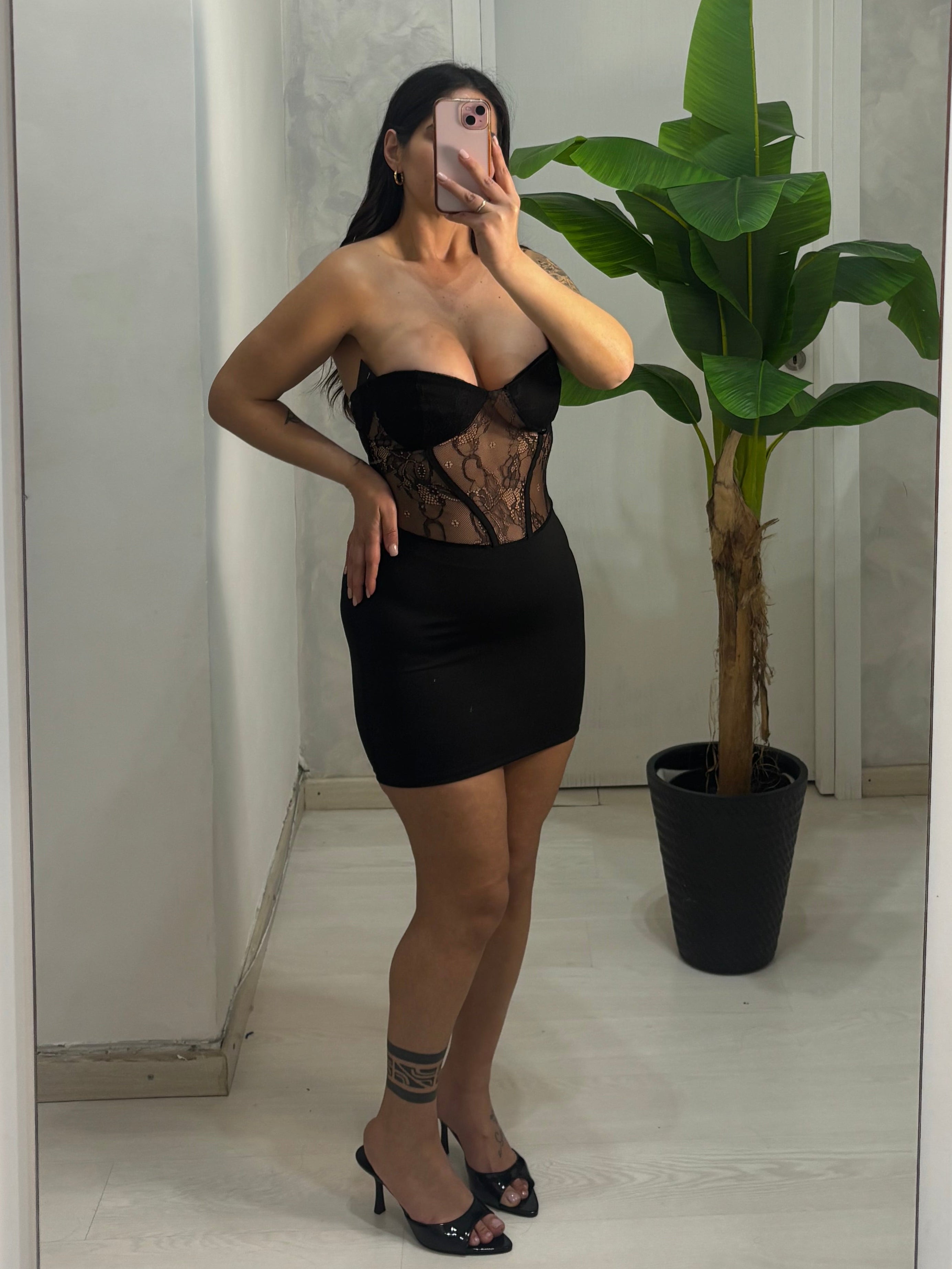 Abito bustino in pizzo