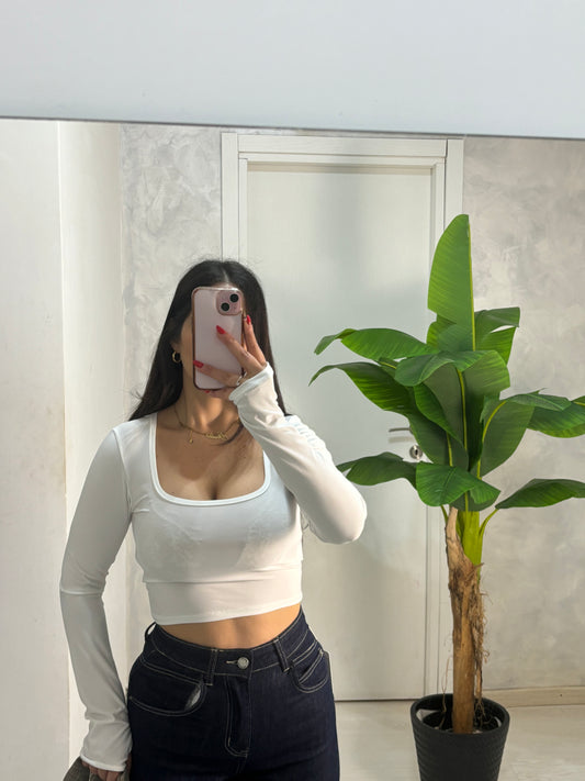 Maglia bianca manica a guanto