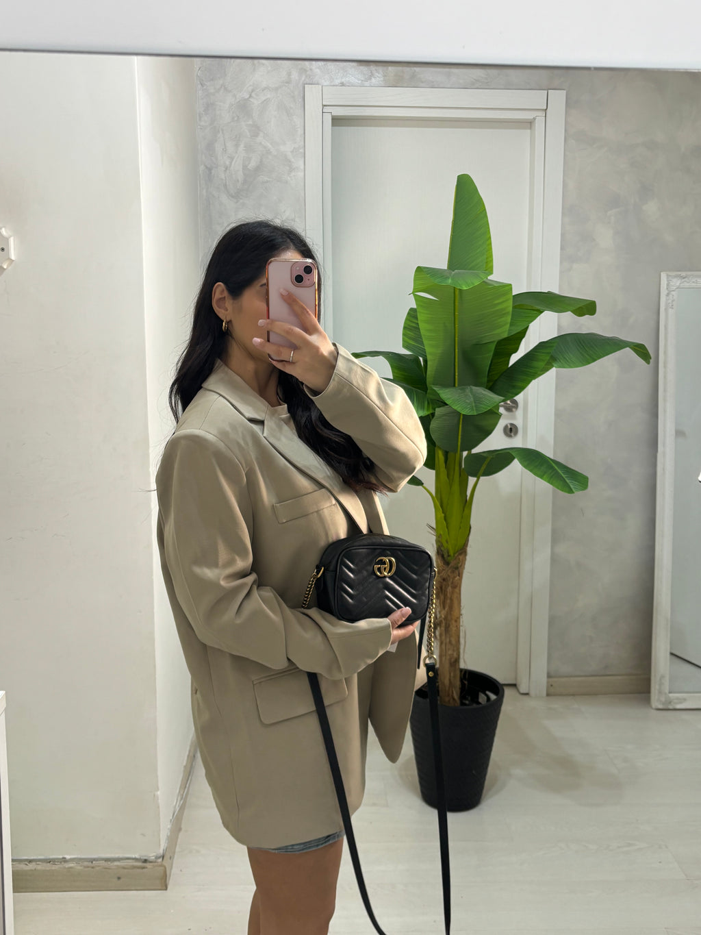 Giacca oversize con apertura sul retro beige