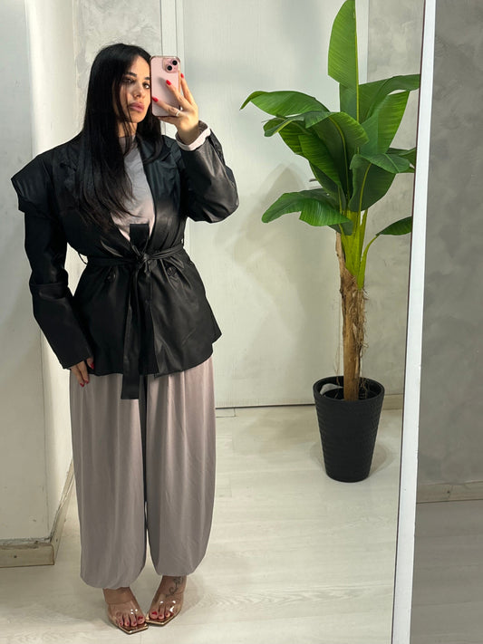 Giacca ecopelle spalline JUST